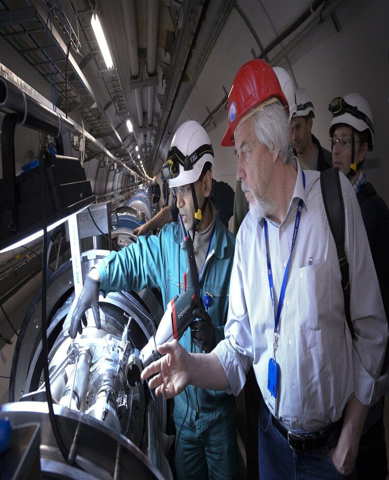 1998 NEUTRINO OSCILLATIONS FOR THE FIRST TIME