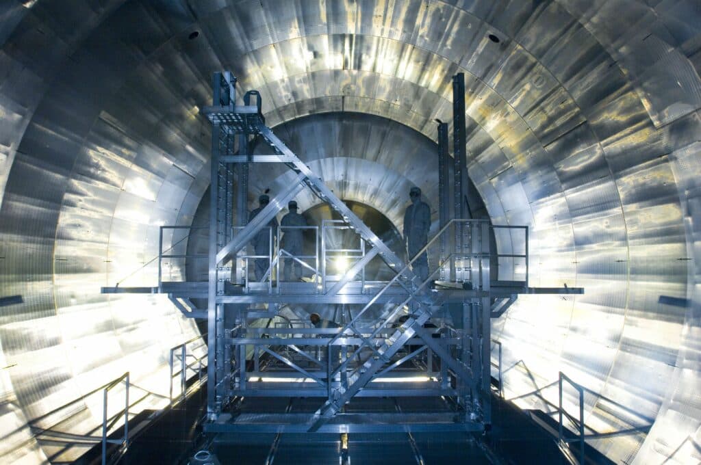 Virtual Reality at KIT: Now Everyone Can Experiment with Neutrinos