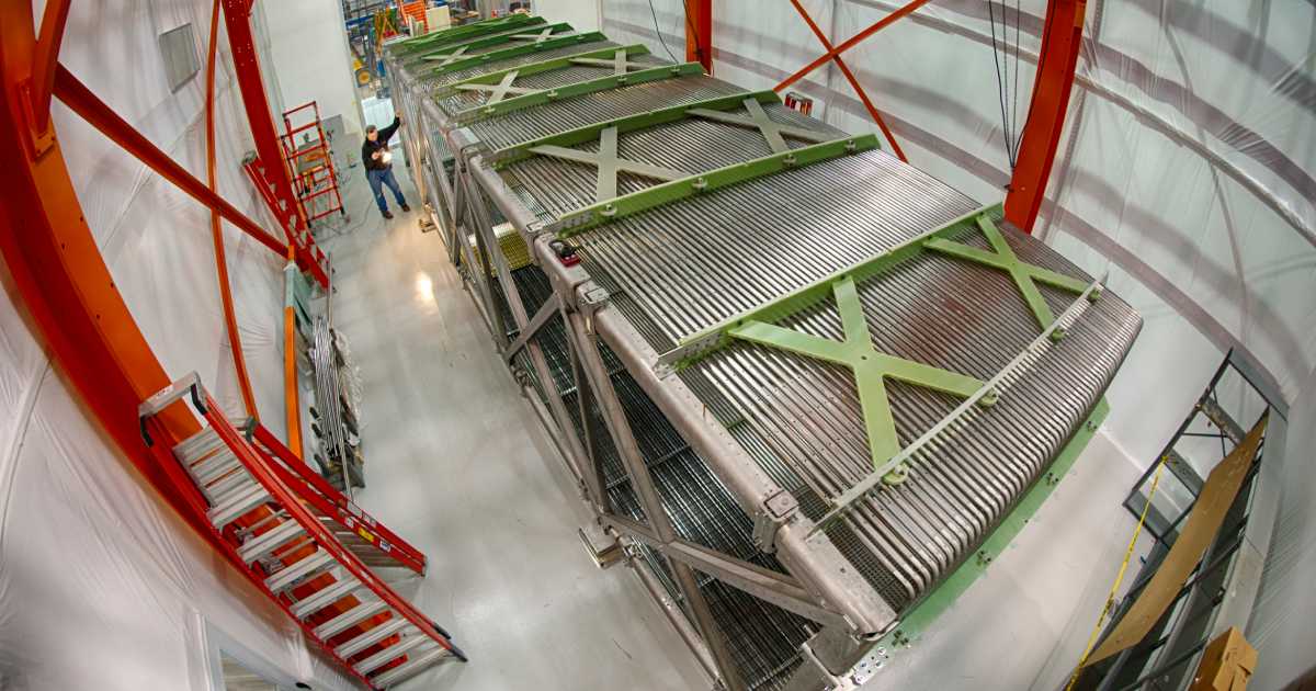 Is there a fourth neutrino in the universe? Fermilab's latest findings indicate that this is not the case
