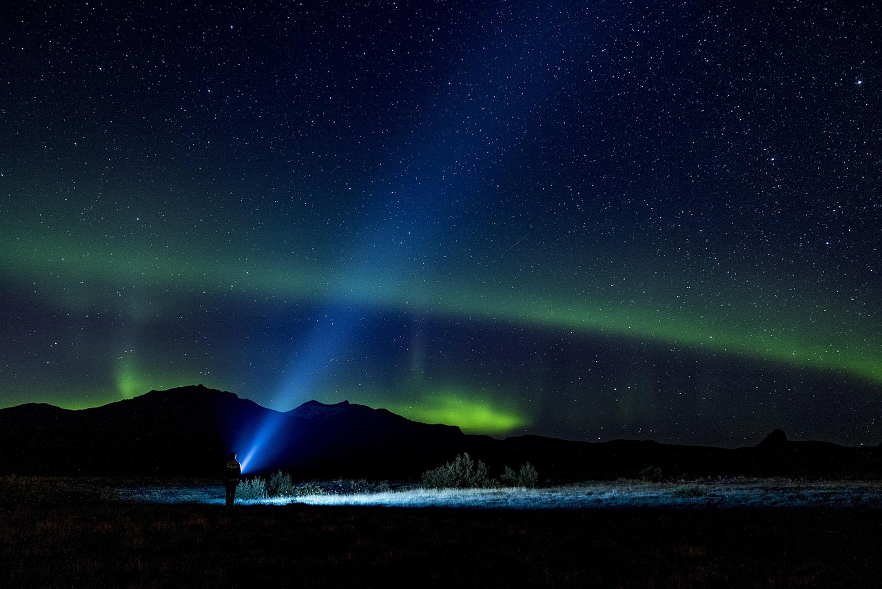 A location for a neutrino observatory has been discovered at sea