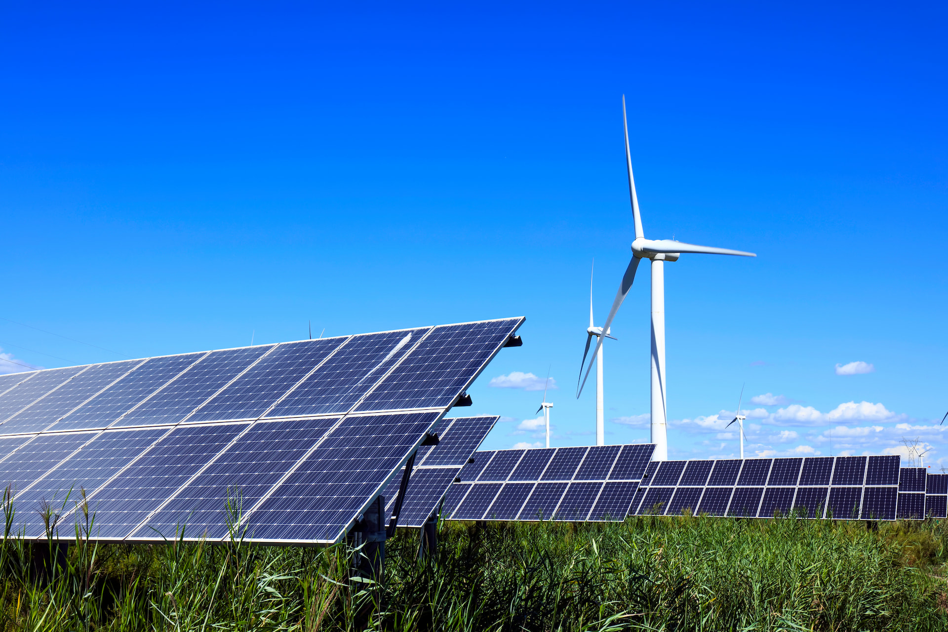 When the Sun Sets and the Wind Stops: Neutrino Energy's Role in a Comprehensive Renewable Energy Mix