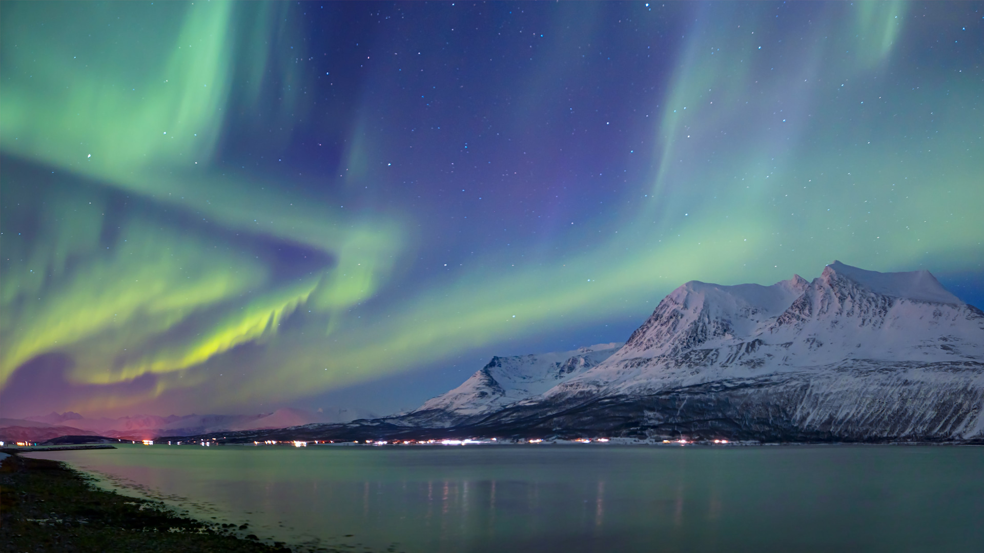 antarctic-neutrinos-and-the-path-from-cosmic-detection-to-clean-power
