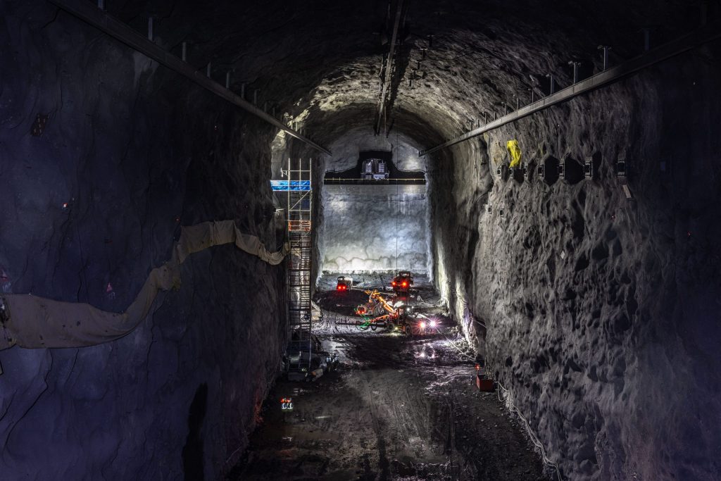 Project of the Year goes to the biggest neutrino experiment in the United States